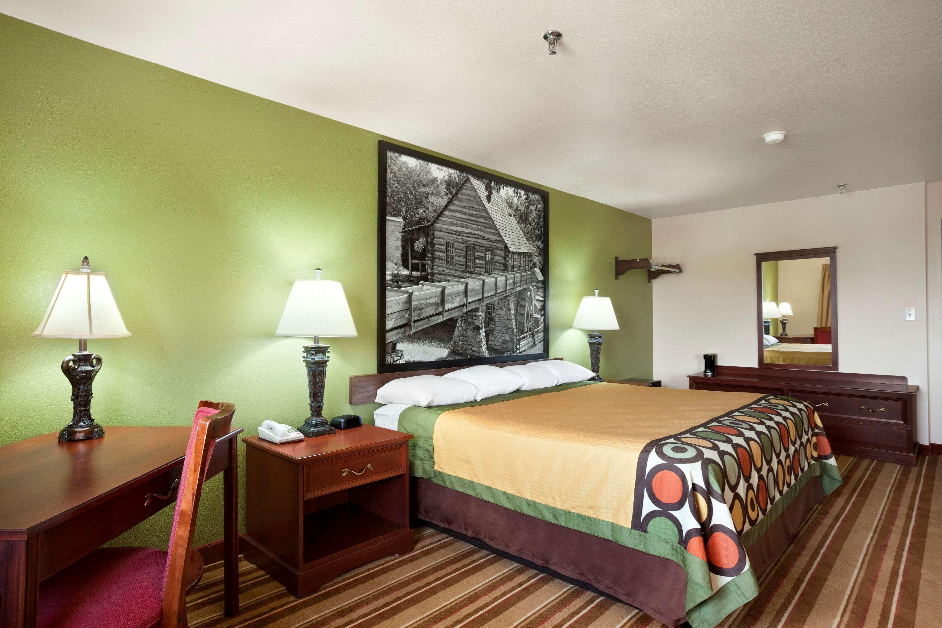 Super 8 By Wyndham Macon Motel Eksteriør bilde