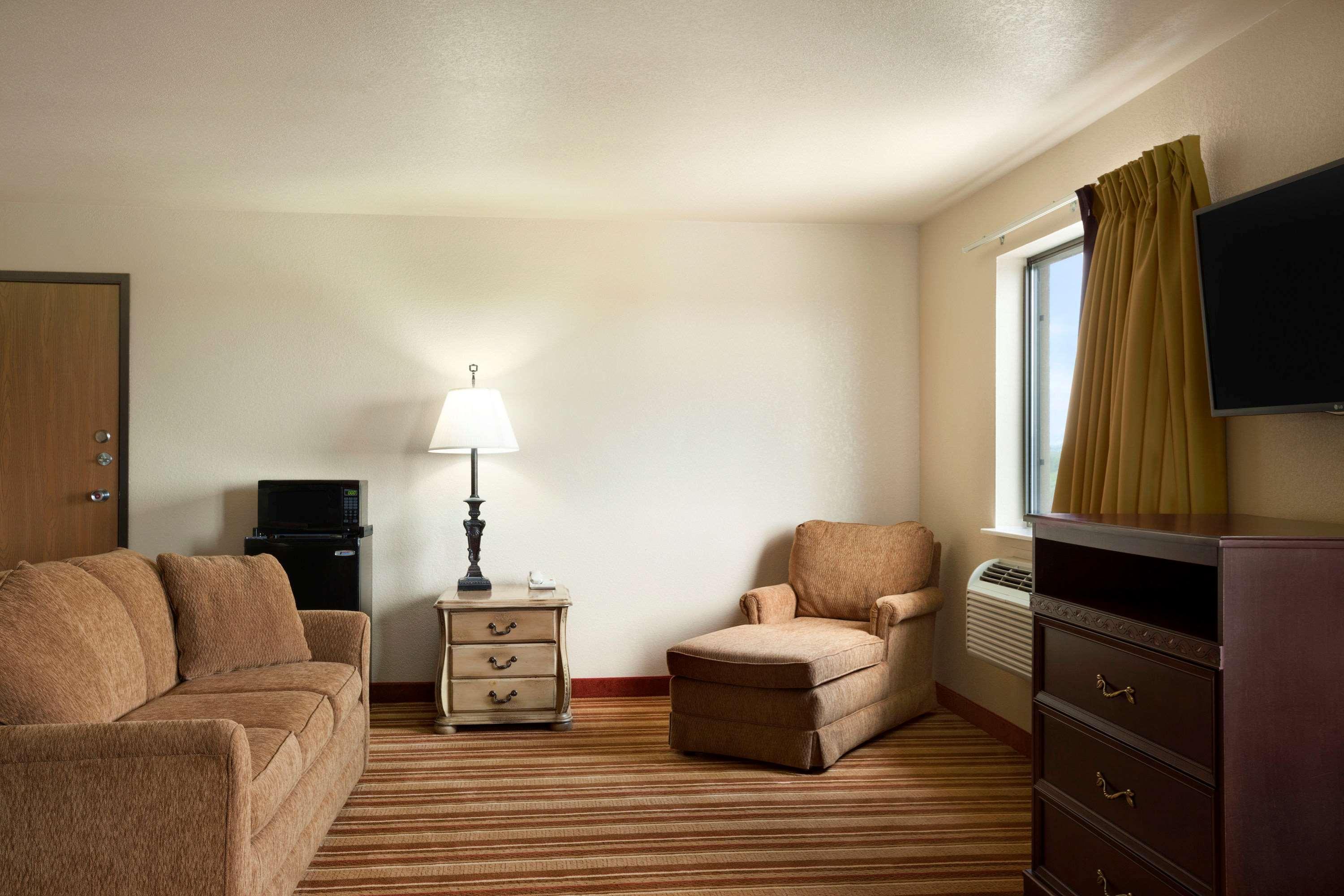 Super 8 By Wyndham Macon Motel Eksteriør bilde