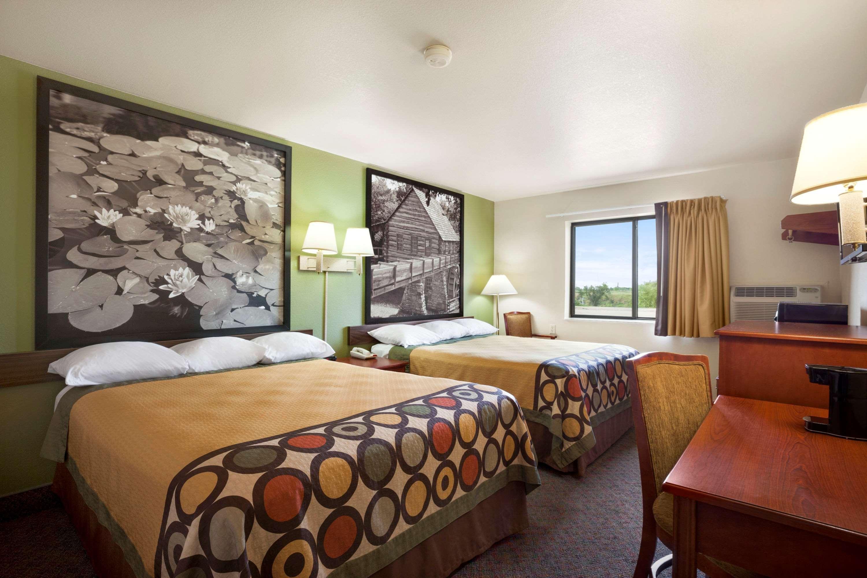 Super 8 By Wyndham Macon Motel Eksteriør bilde