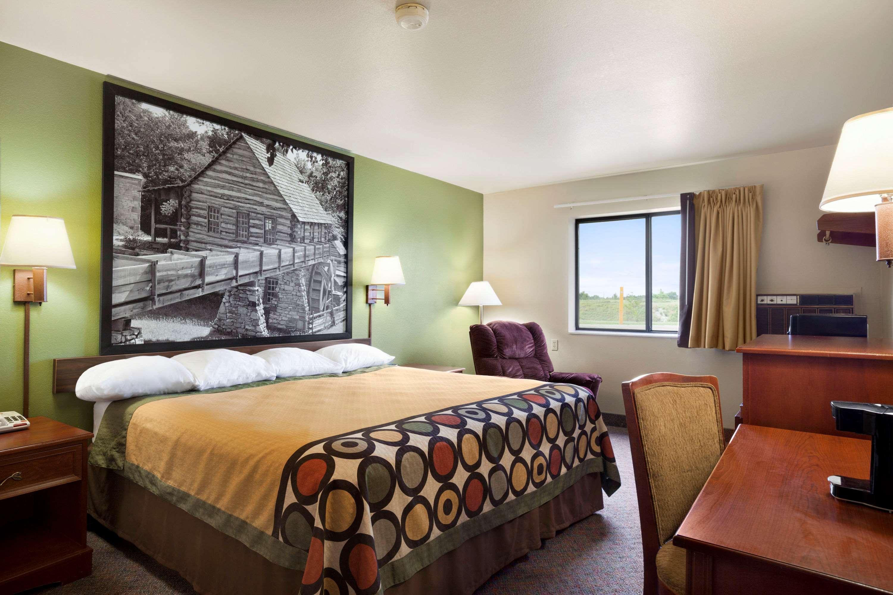 Super 8 By Wyndham Macon Motel Eksteriør bilde